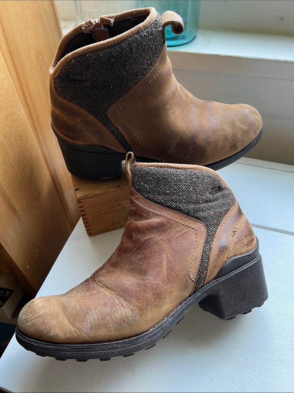 Merrell Brown Leather Dark Heather Ankle Booties Chateau 2 heels size 8.5